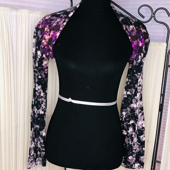 Long Sleeve Shrug, Purple Floral - Picture 3 of 8
